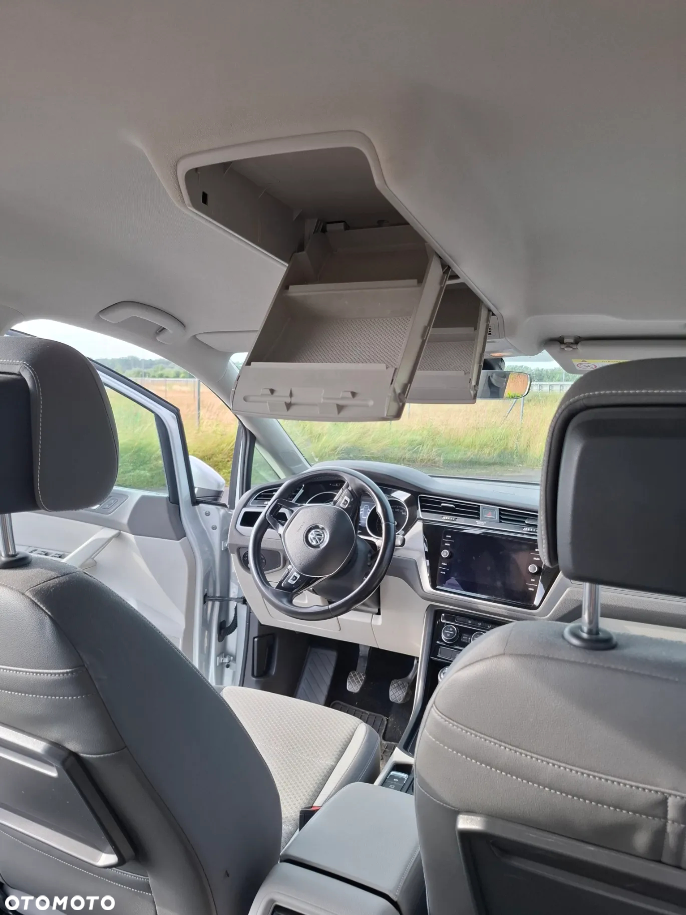 Volkswagen Touran 1.6 TDI SCR (BlueMotion Technology) Comfortline - 25