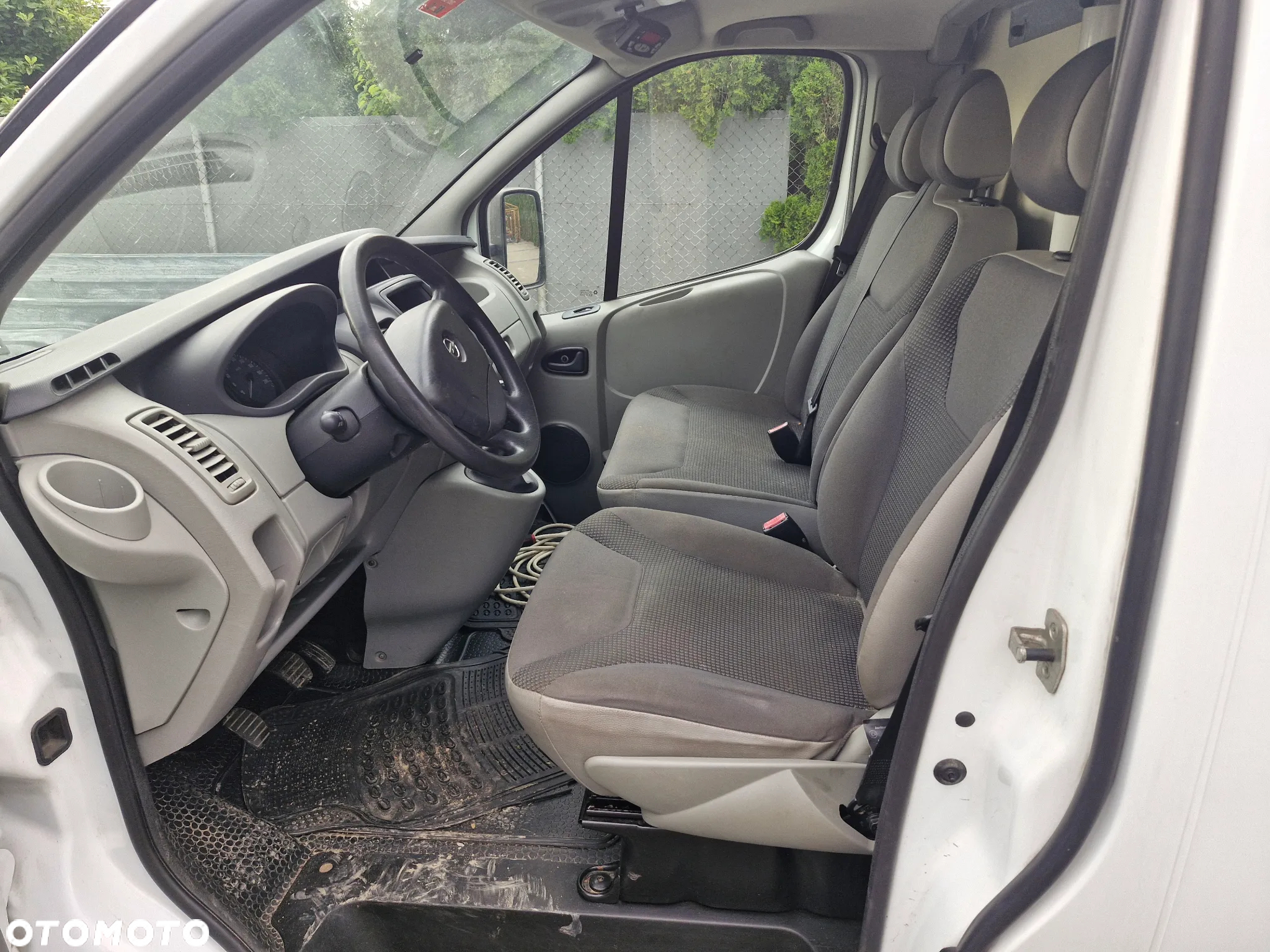 Opel Vivaro - 10