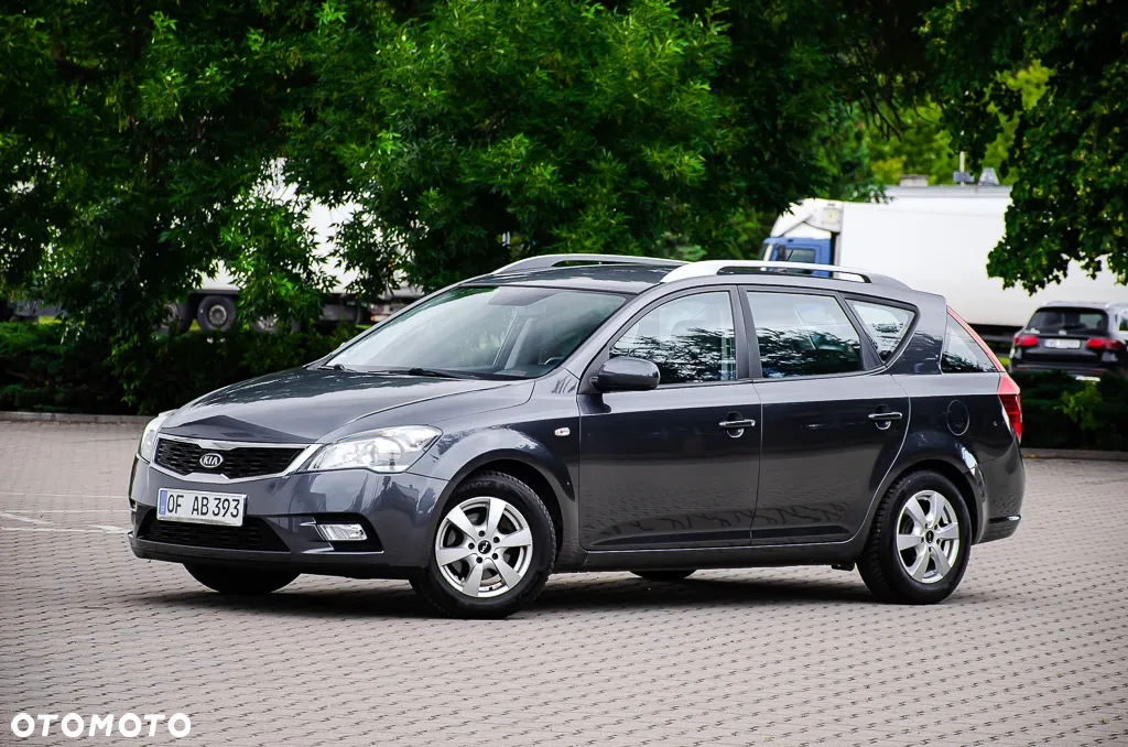 Kia Ceed 1.4 CVVT Attract - 23