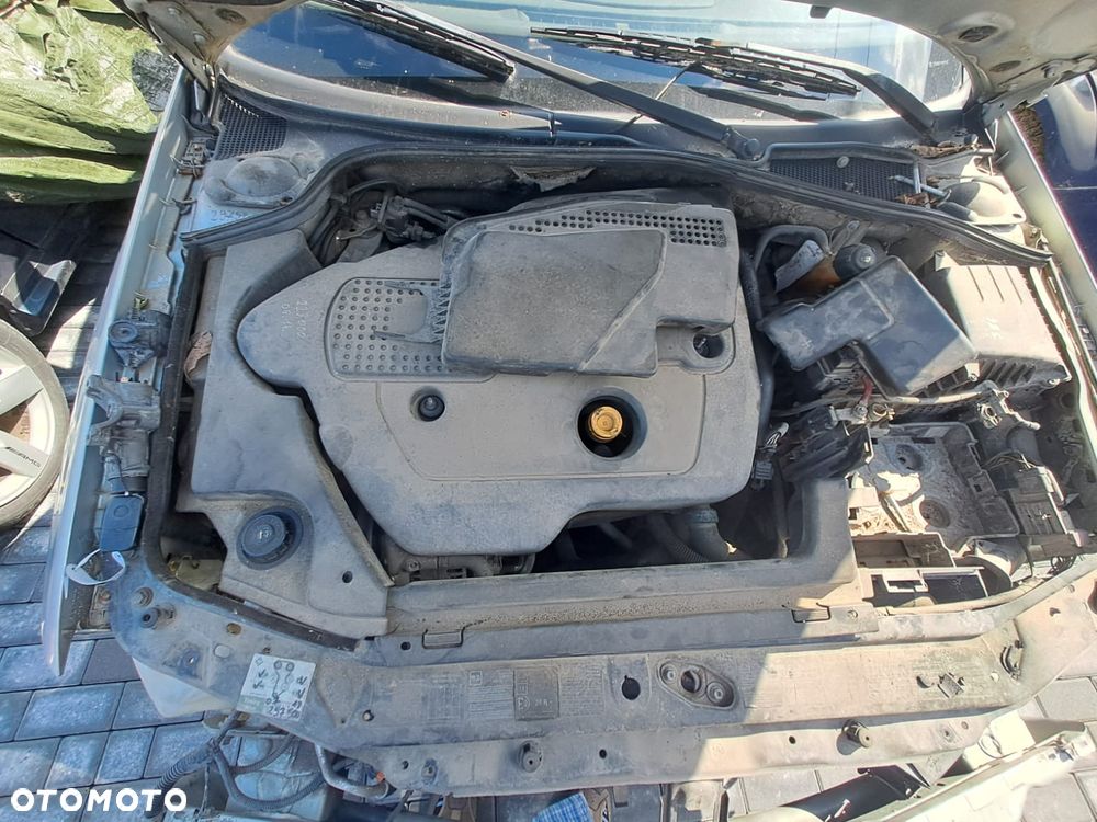 Renault Laguna II (01-05r.) 1.9 Dci 119KM. Silnik F9Q 754 Skrzynia PK6 018. Cały na części. GWARANCJA !!!  Przód Tył Zestaw Komplet Drzwi Klapa Zderzak Błotnik Maska Grill Atrapa Szyba Pas Lampa Lusterko Boczki Fotel Kanapa Kokpit Deska Rozdzielcza Przełącznik Włącznik Sterownik Przewody Wiązka Instalacja Moduł Komputer Czujnik Listwa Pompa Alternator Wtryski Głowica Rozrusznik Kompresor Sprzęgło Dwumas Silnik Skrzynia ABS Klimatyzacji Paliwa Wspomagania Kolektor Turbina Przepustnica Zawór Chłodnica Koło Hak Belka Sanki Zawieszenie Mcpherson Półoś Amortyzator Wydech Tłumik Zacisk Most - 6