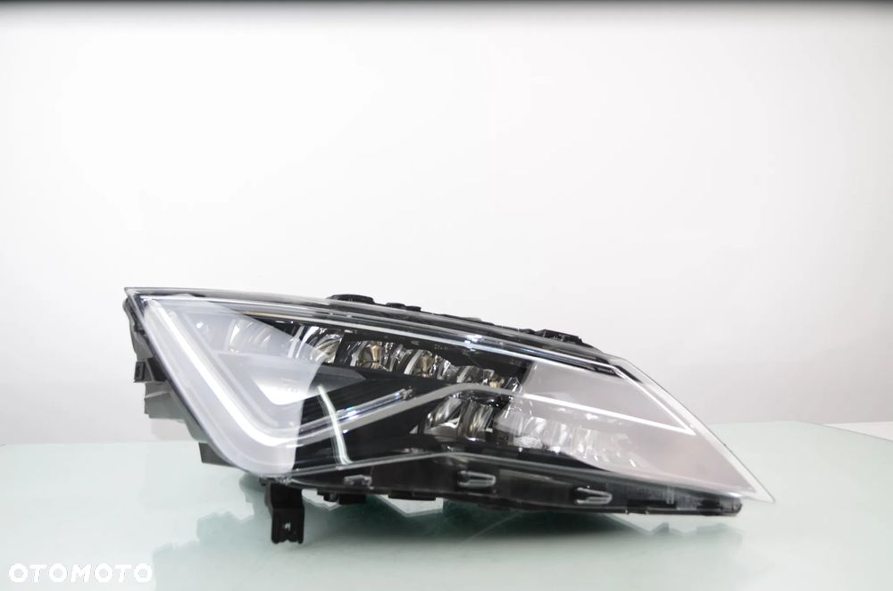 SEAT LEON 3 III VOLL LED 5F1941008 Prawy Przedni Oryginał - 2