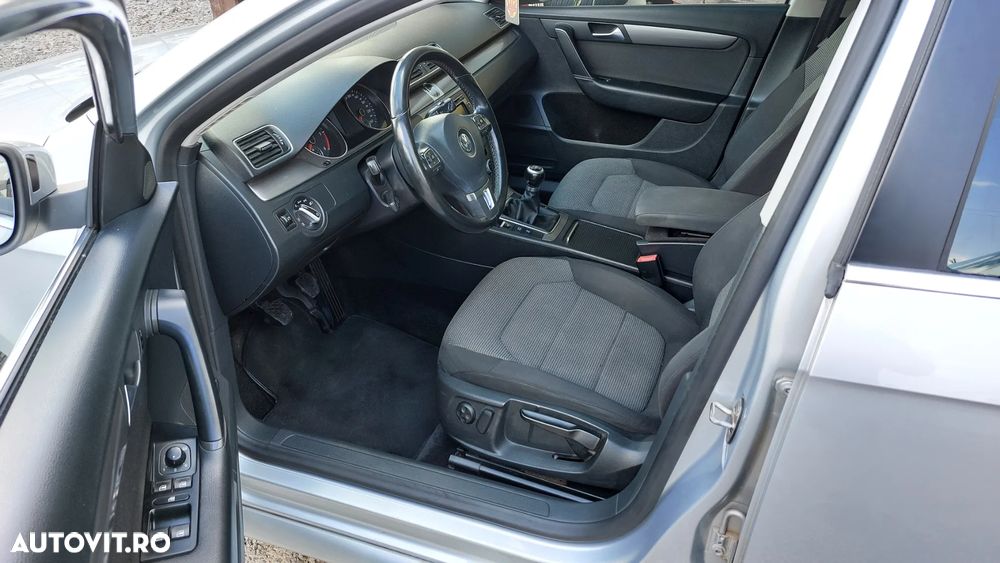 Volkswagen Passat Variant 2.0 TDI BlueMotion Technology Comfortline - 11