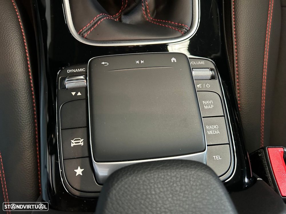 Mercedes-Benz A 160 AMG Line - 32