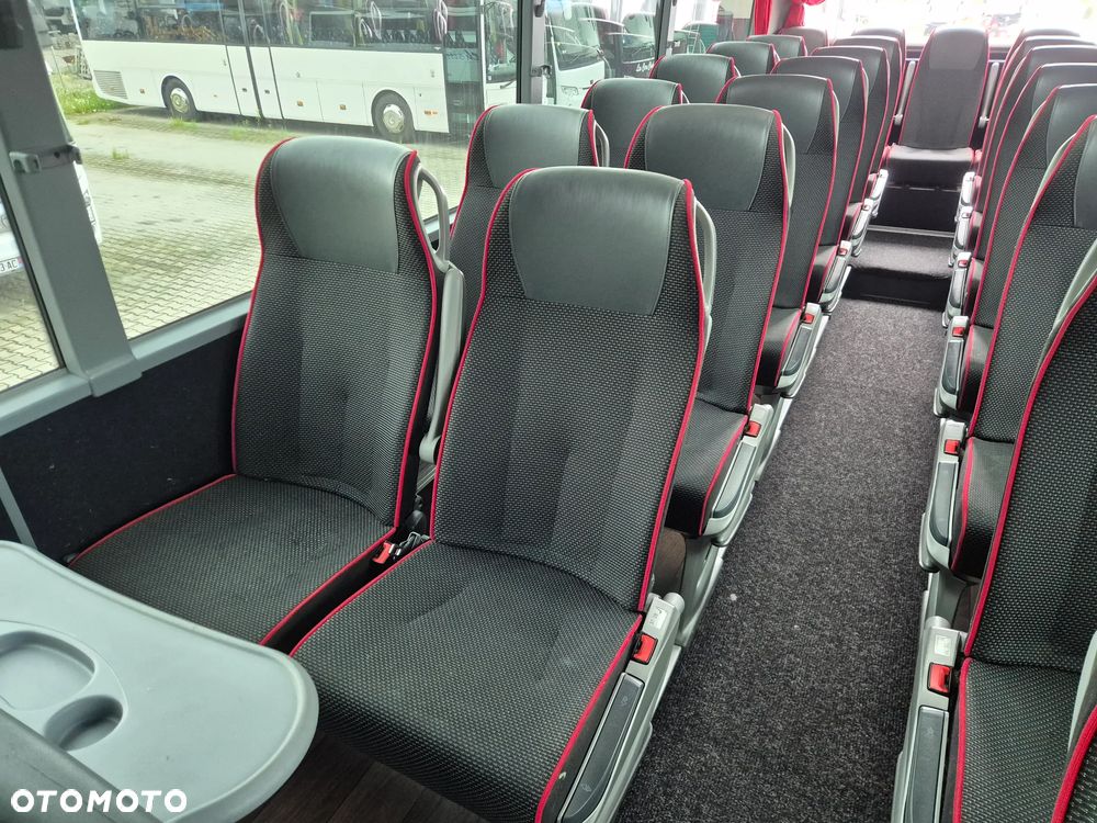 Mercedes-Benz TOURISMO RHD17 / SPROWADZONY / I REJSTRACJA 2018 / 65 MIEJSC - 32