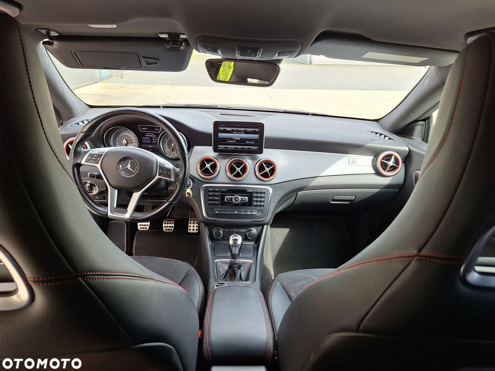 Mercedes-Benz CLA 180 BlueEffICIENCY Edition - 27