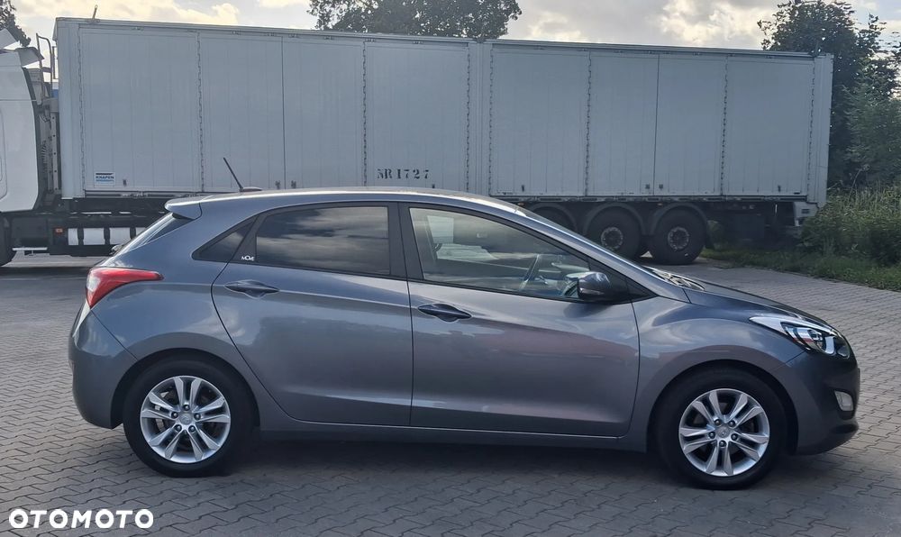 Hyundai i30 1.4 Premium - 8