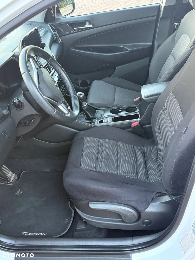 Hyundai Tucson - 24