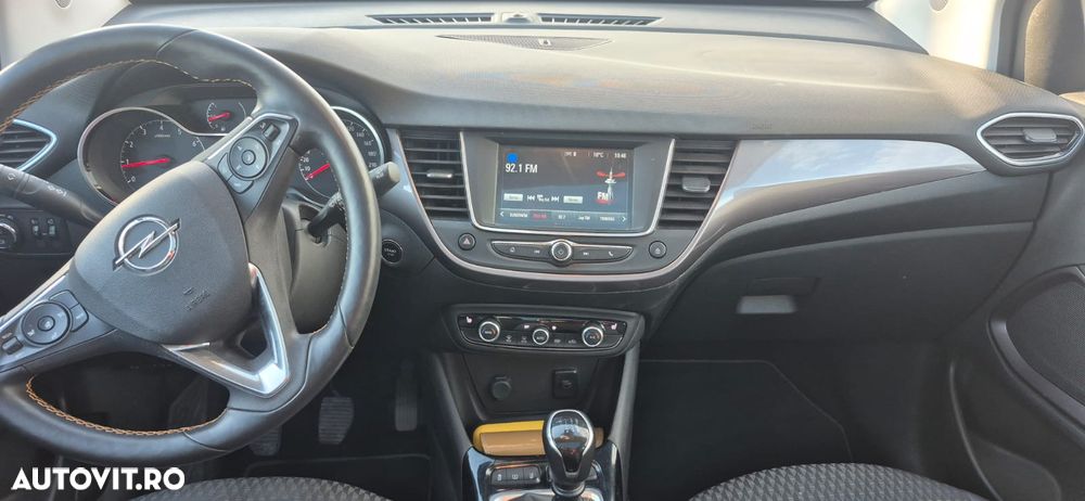 Opel Crossland - 8