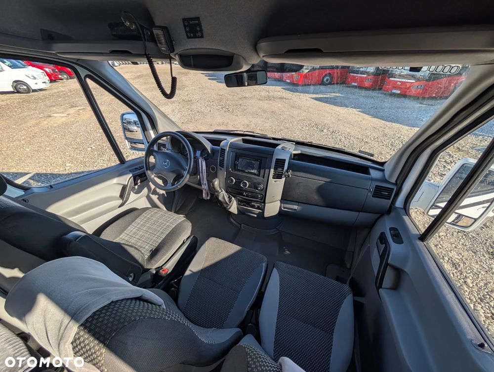 Mercedes-Benz Sprinter 519 - 15