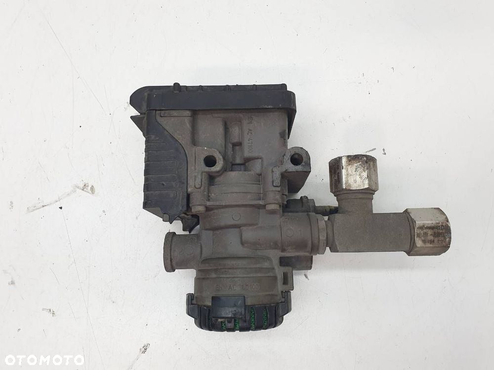 ZAWÓR MODULATOR EBS ABS FORD F-MAX 500 EURO 6 K102878 - 2