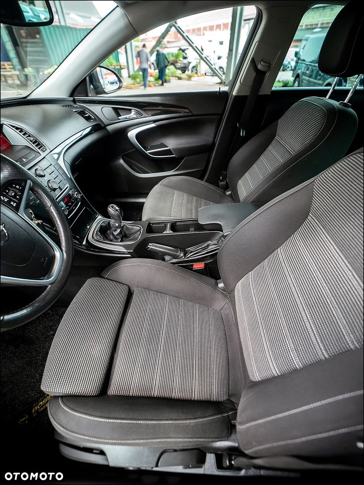 Opel Insignia - 31