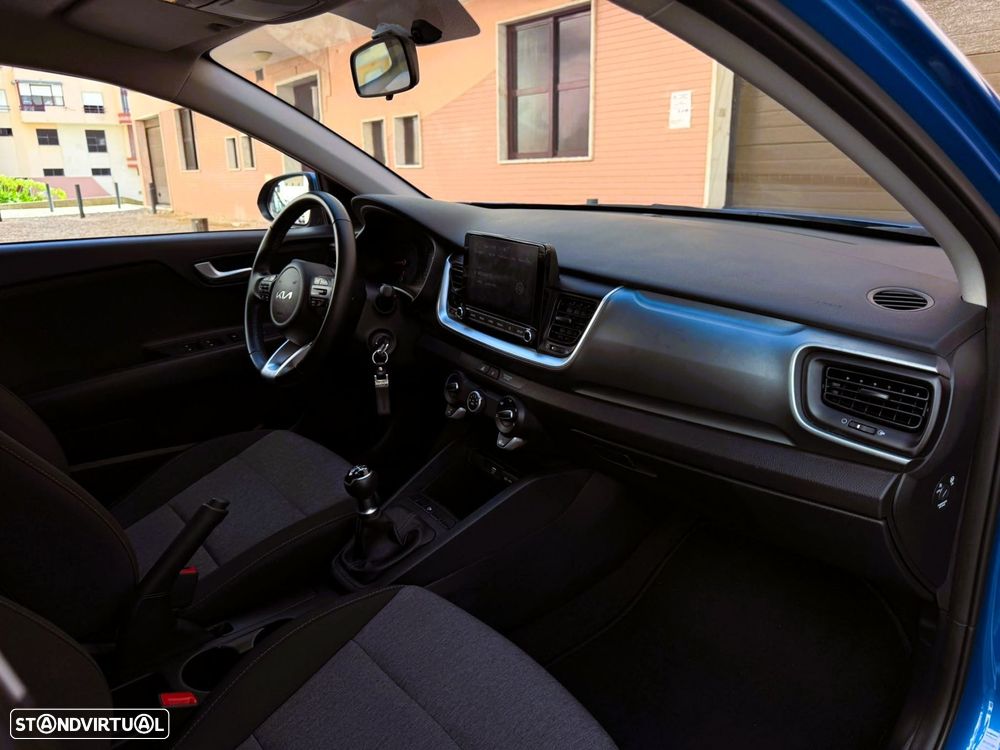 Kia Stonic 1.2 Move - 11