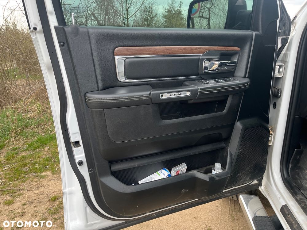 RAM 1500 5.7 Crew Cab Laramie - 19