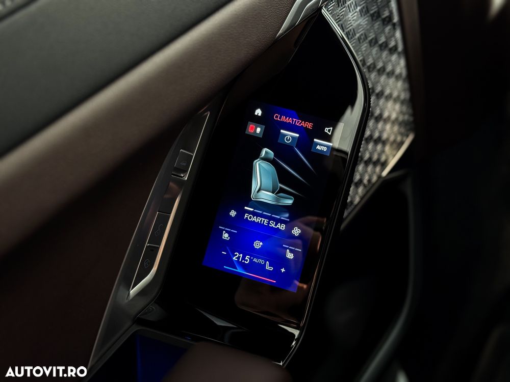 BMW M7 M760e xDrive - 37