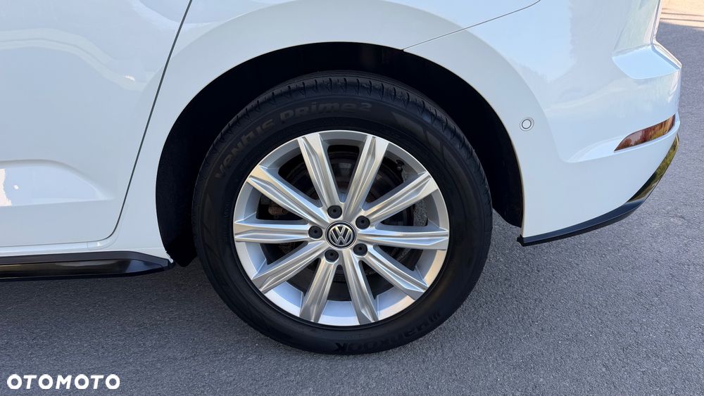 Volkswagen Touran 1.8 TSI (BlueMotion Technology) DSG Highline - 23