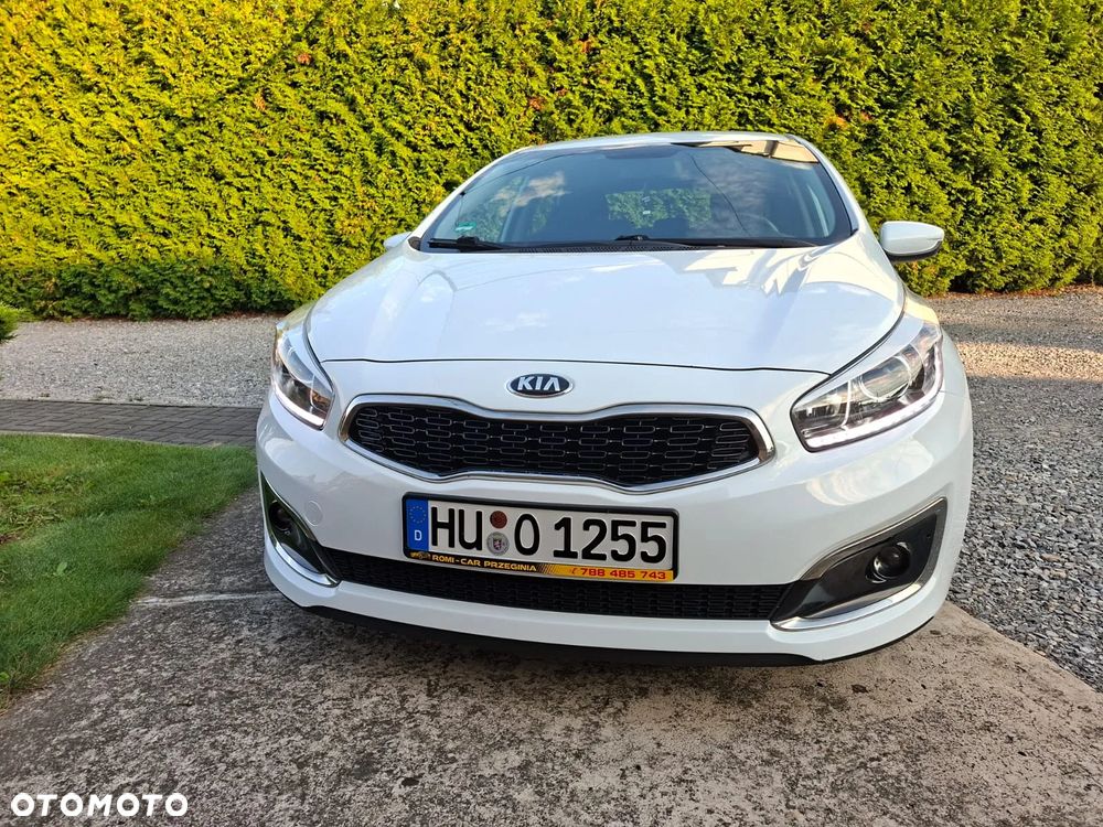 Kia Ceed 1.4 CVVT Dream Team Edition - 31