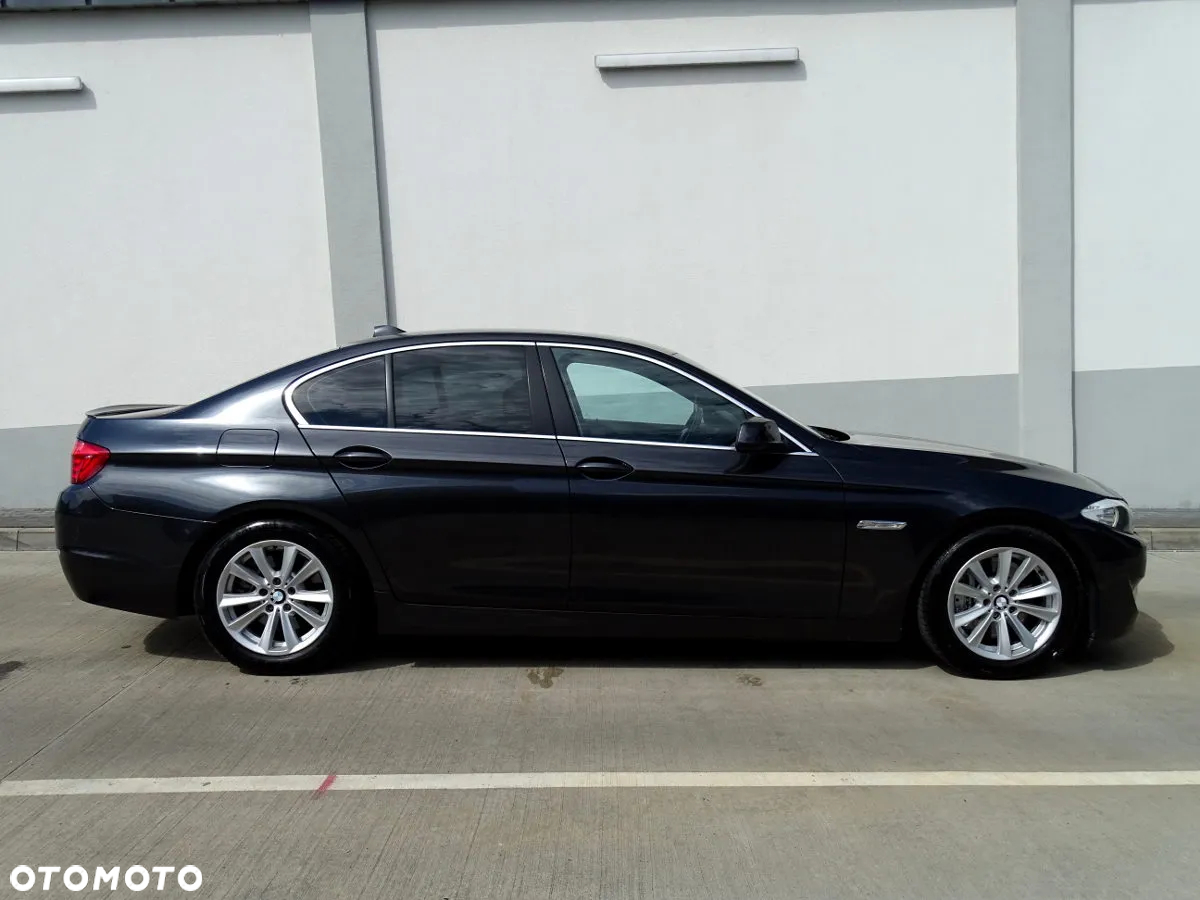 BMW Seria 5 525d - 4