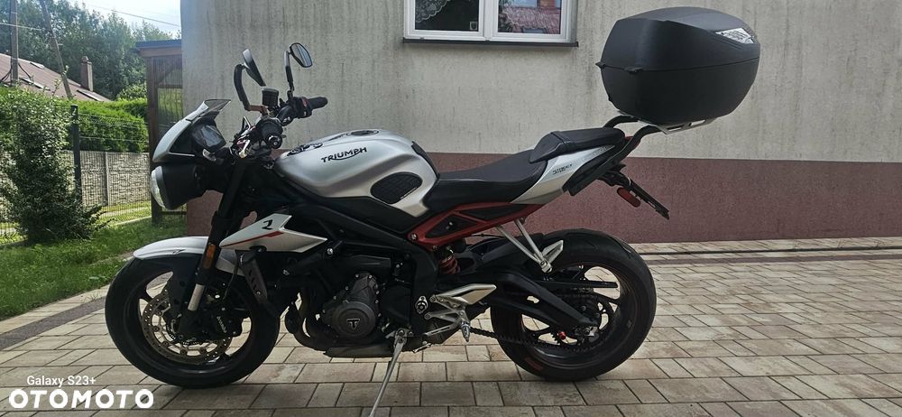 Triumph Street Triple - 7