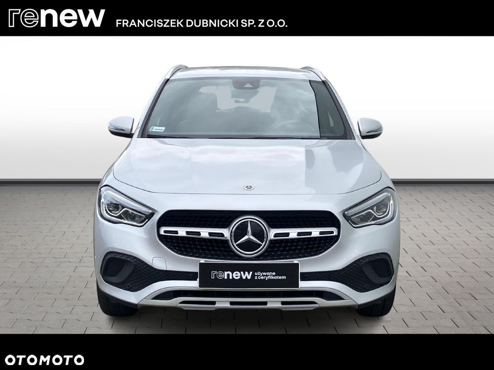 Mercedes-Benz GLA 200 - 8