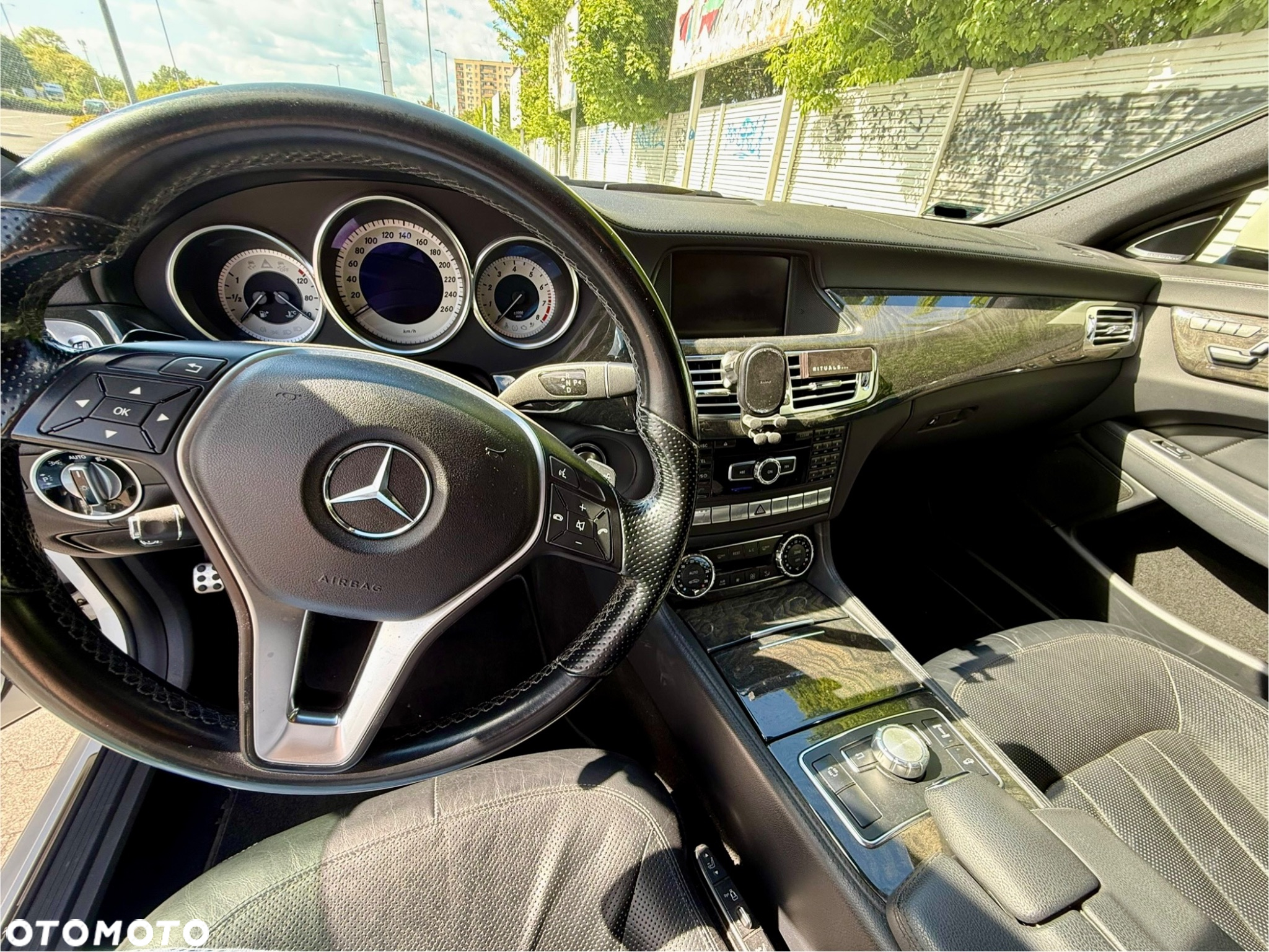 Mercedes-Benz CLS 500 4-Matic BlueEff - 19