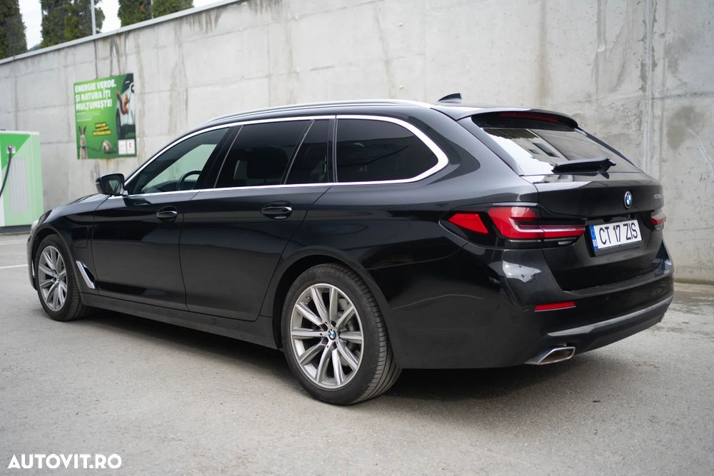 BMW Seria 5 530e Aut. Luxury Line - 10