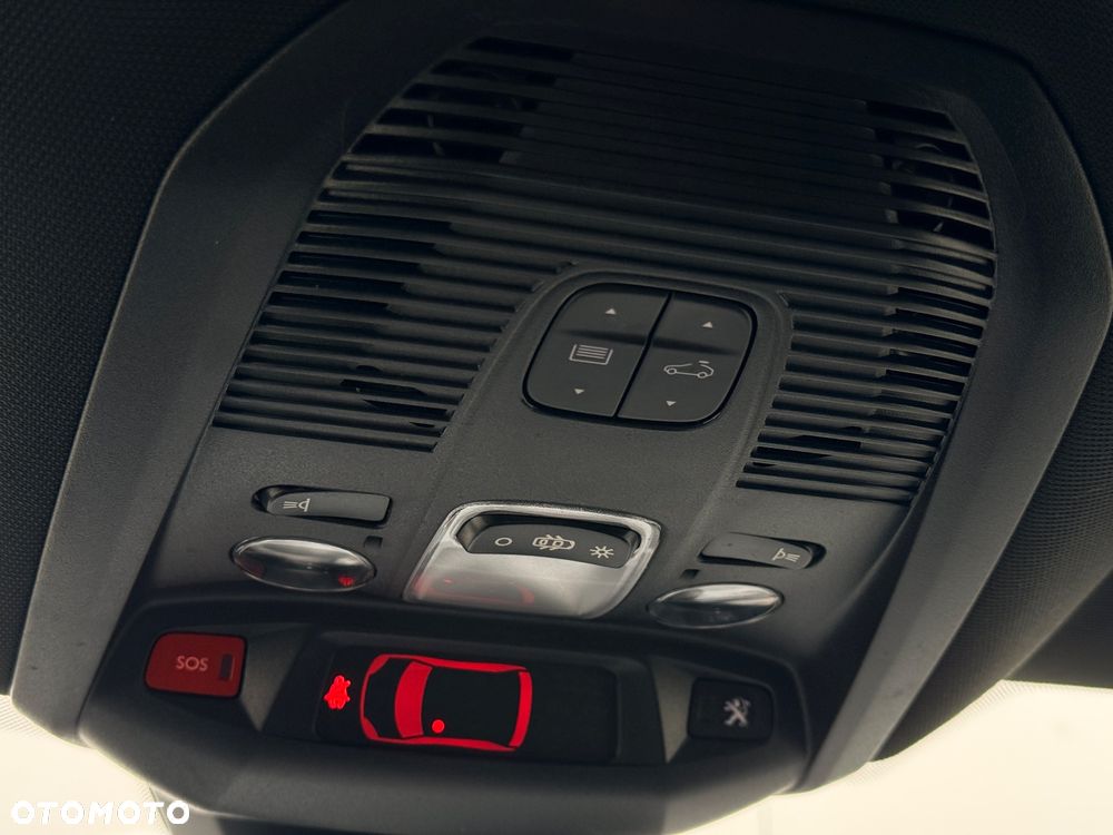 Peugeot 3008 BlueHDi 180 Stop & Start EAT8 GT - 17