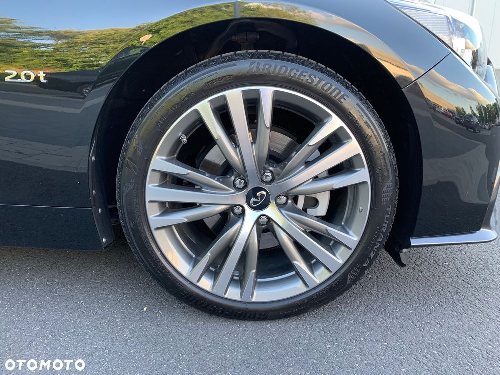 Infiniti Q50 2.0t Sport Sound Studio by Bose - 8