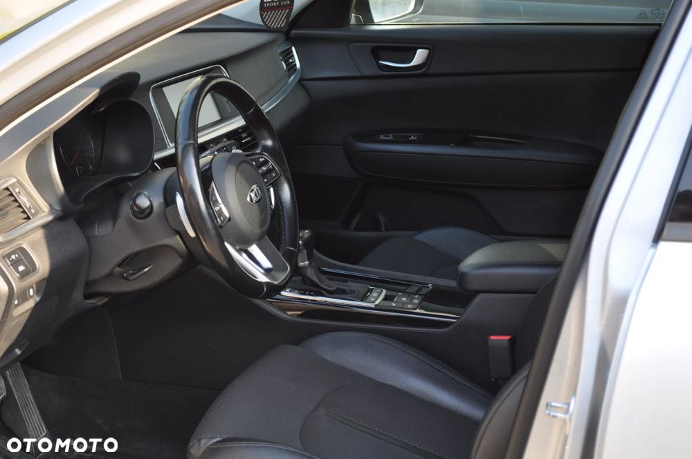 Kia Optima - 9