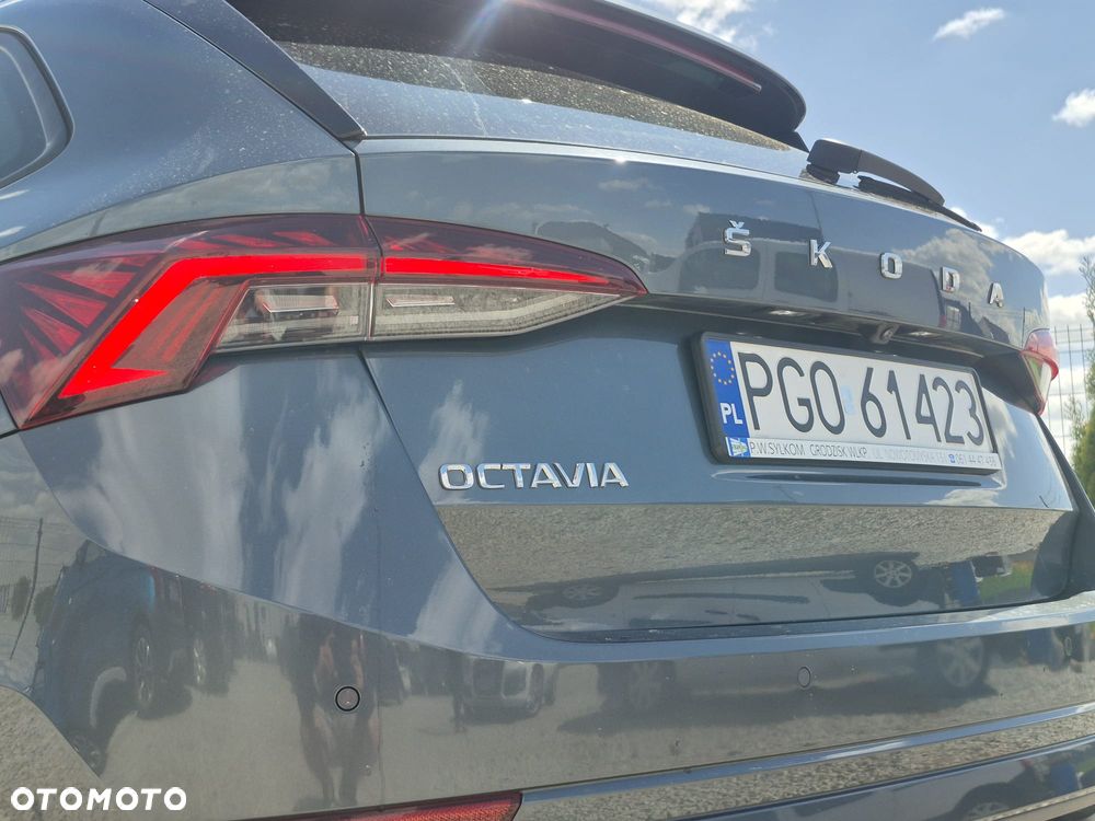 Skoda Octavia 2.0 TDI Style DSG - 11
