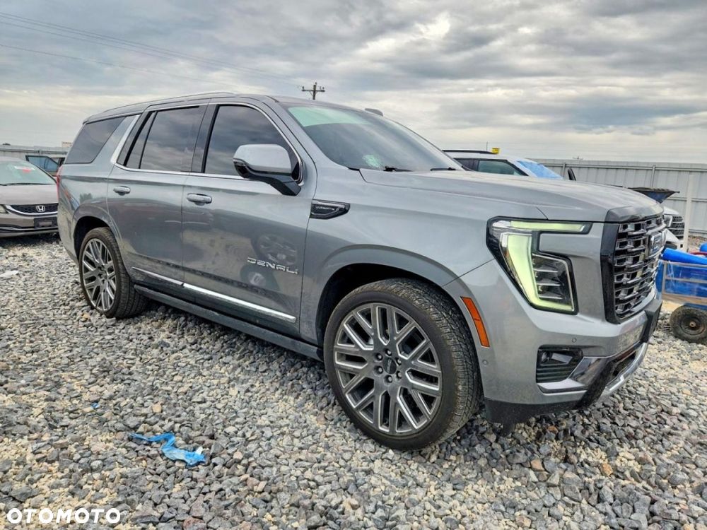 GMC Yukon - 3