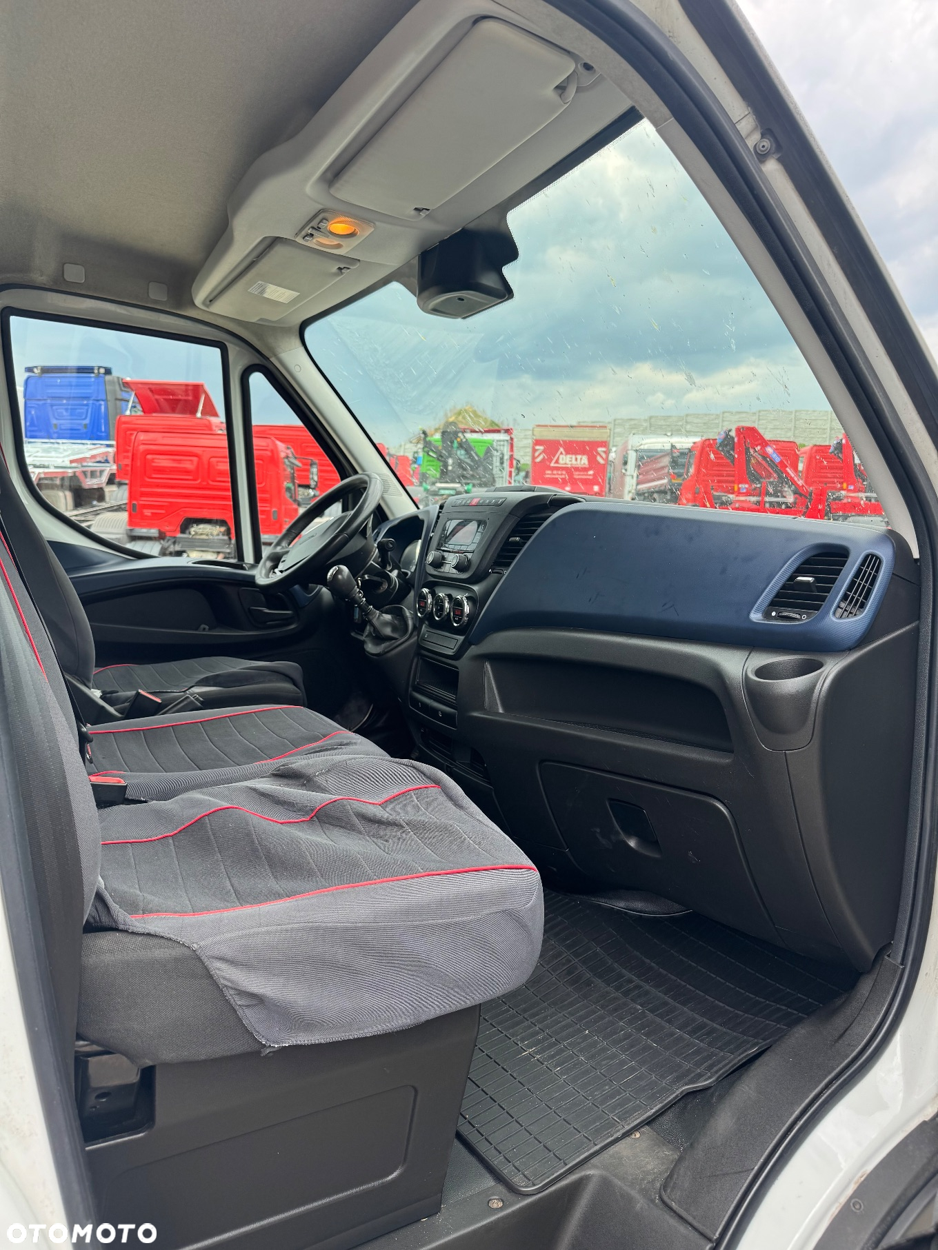 Iveco Daily 50-150 DMC 3.5T 35-150 Izoterma 10 palet WINDA 1000 kg Kontener 50-180 Salon PL - 5