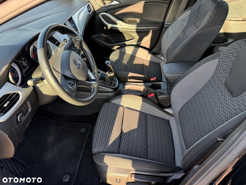 Opel Astra 1.2 Turbo Edition - 20