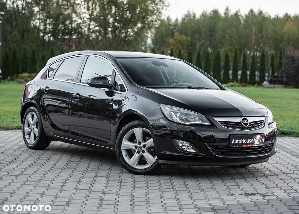 Opel Astra 1.4 Turbo Design Edition - 2