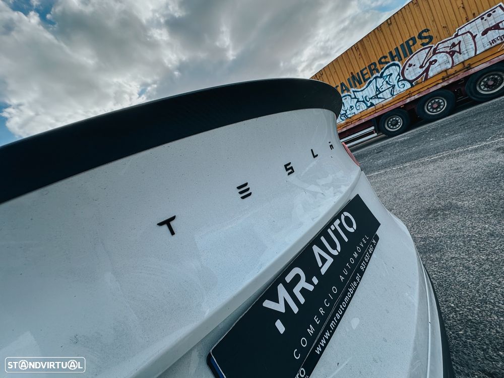 Tesla Model Y Performance Tração Integral - 11