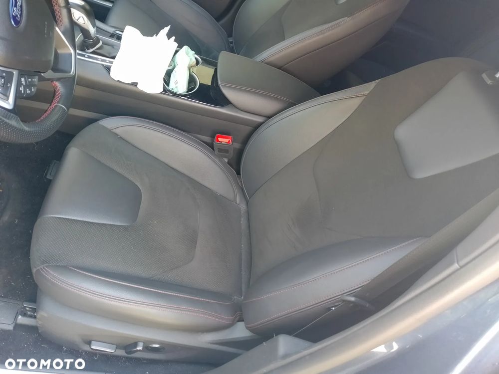 Ford Mondeo - 9