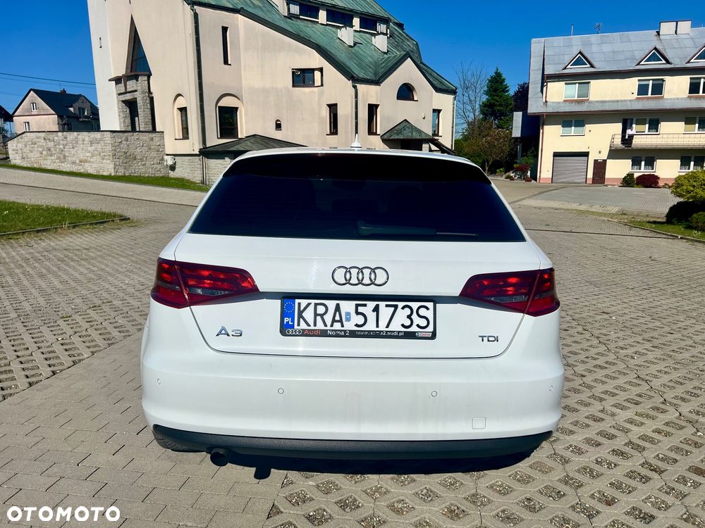 Audi A3 Sportback 1.6 TDI S tronic - 6