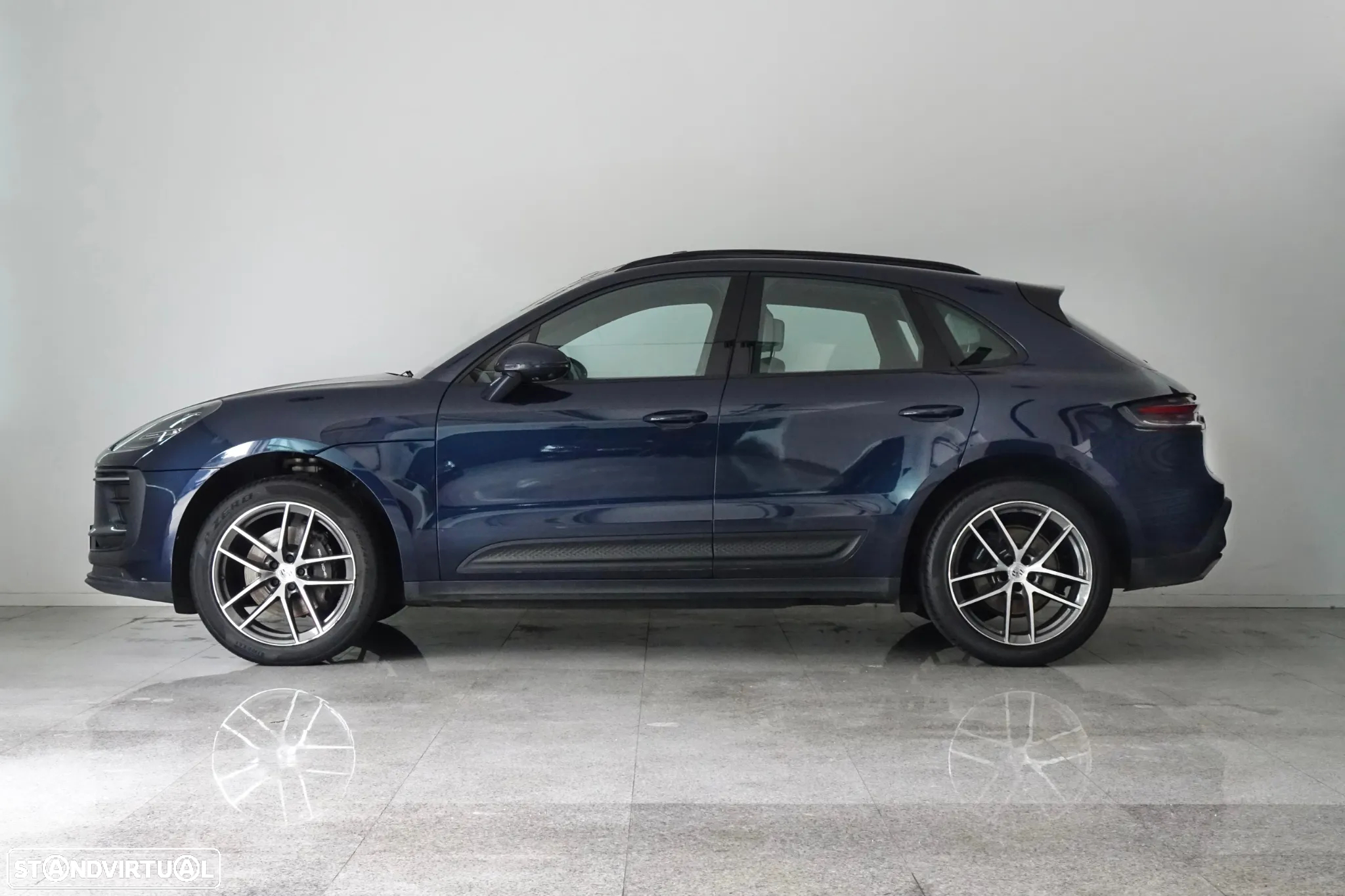 Porsche Macan Standard - 2