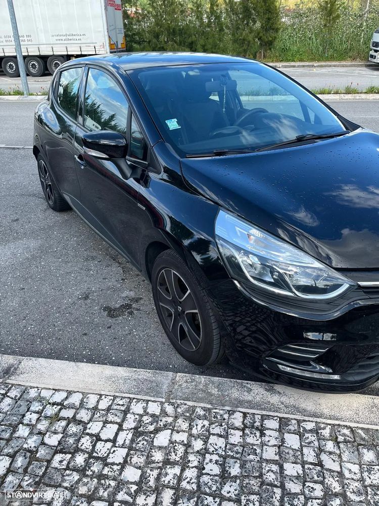 Renault Clio - 6