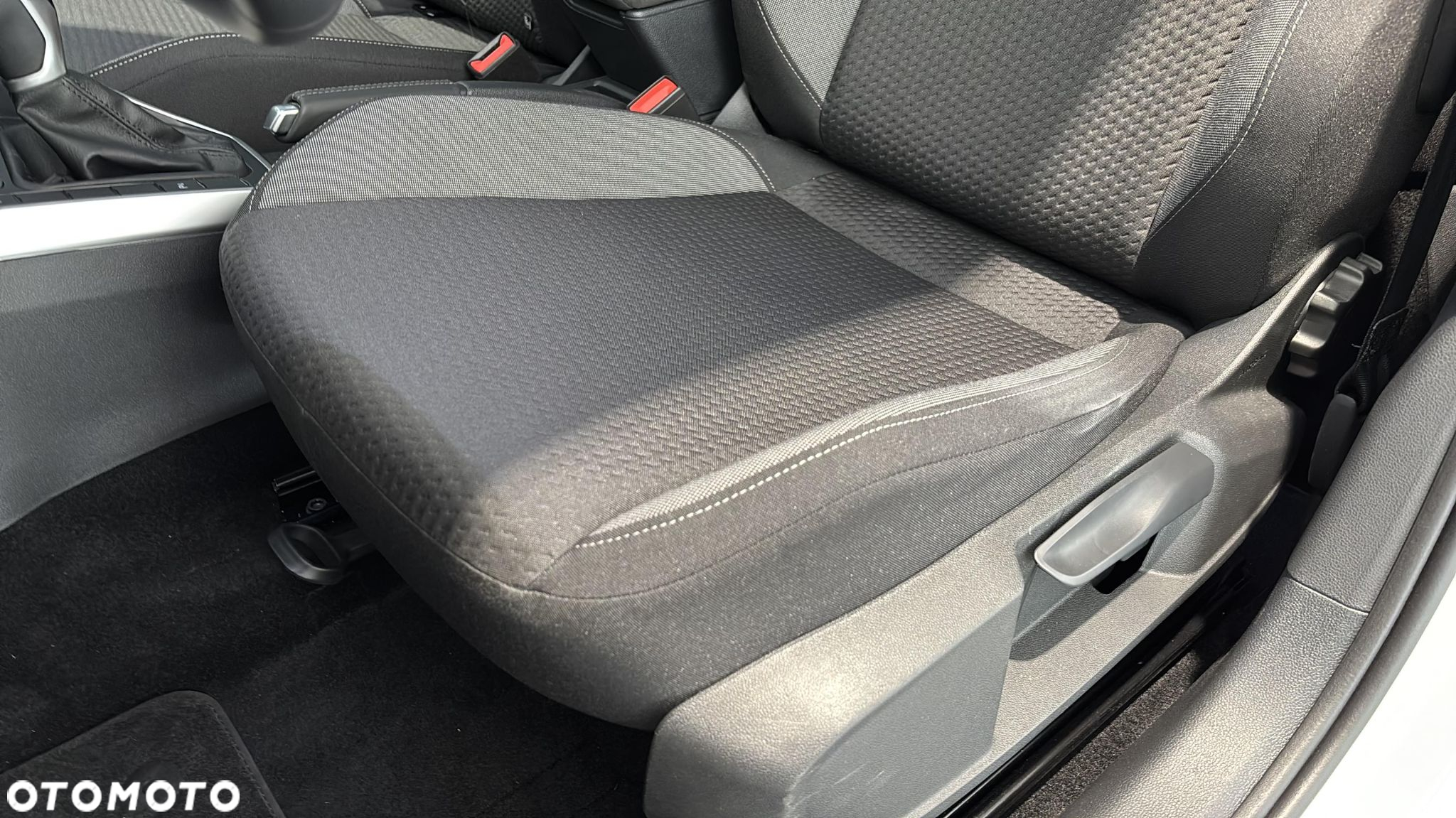 Volkswagen Taigo 1.0 TSI Life DSG - 12