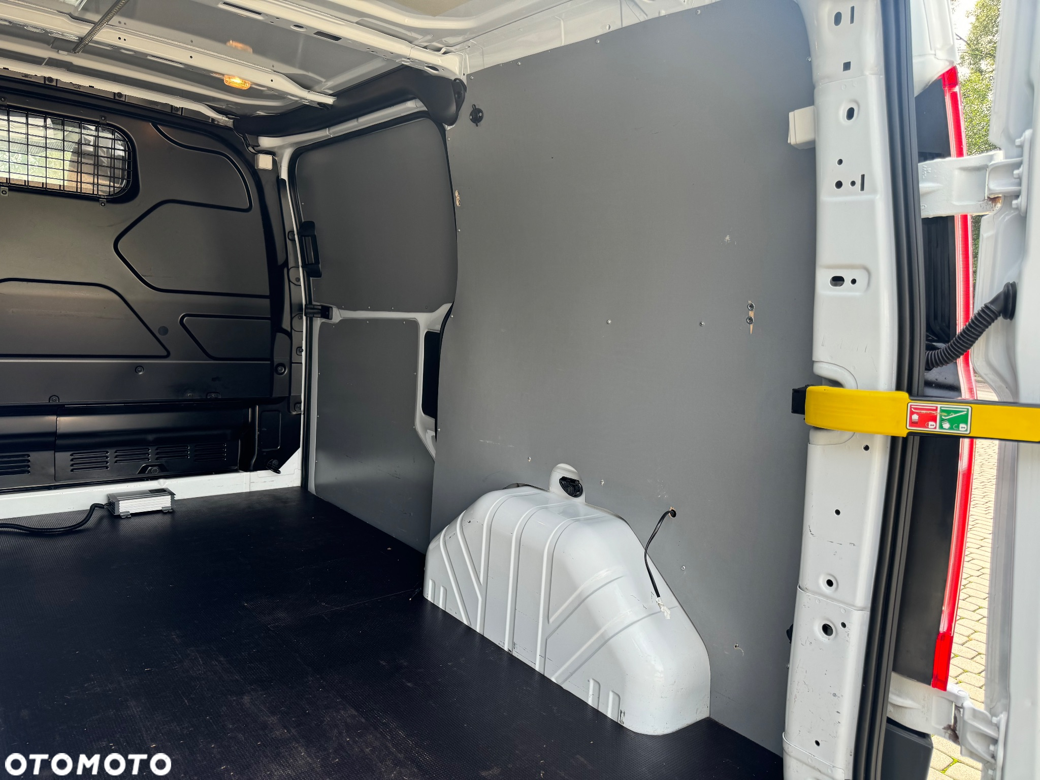 Ford Transit Custom - 12