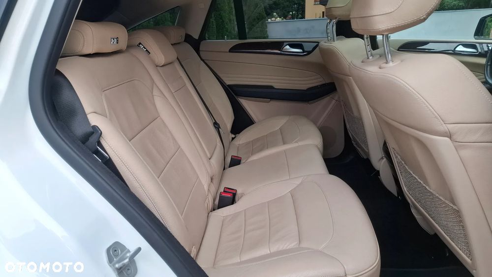 Mercedes-Benz GLE 350 d 4Matic 9G-TRONIC AMG Line - 19