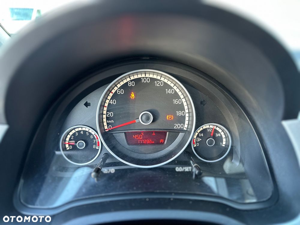 Volkswagen up! - 14