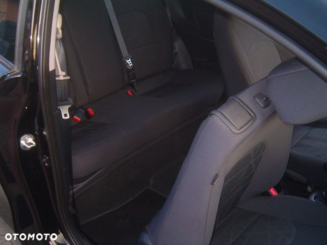 Kia Rio - 18