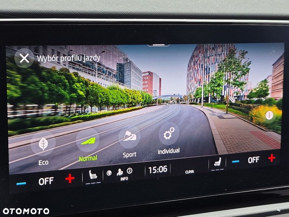 Skoda Octavia 2.0 TDI Sportline DSG - 23