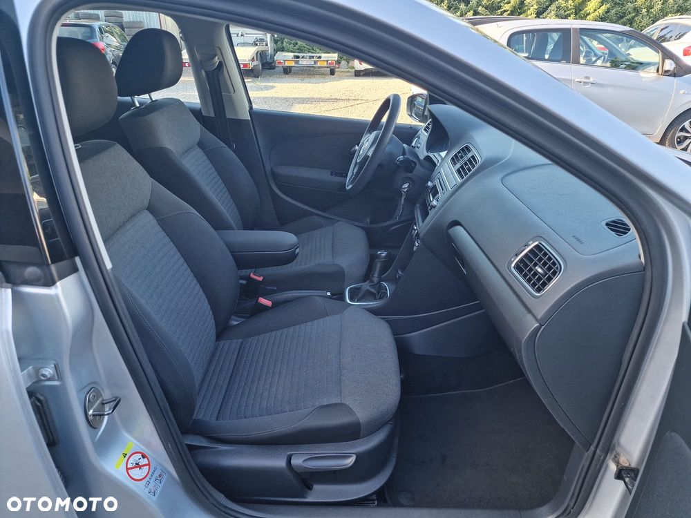 Volkswagen Polo - 15