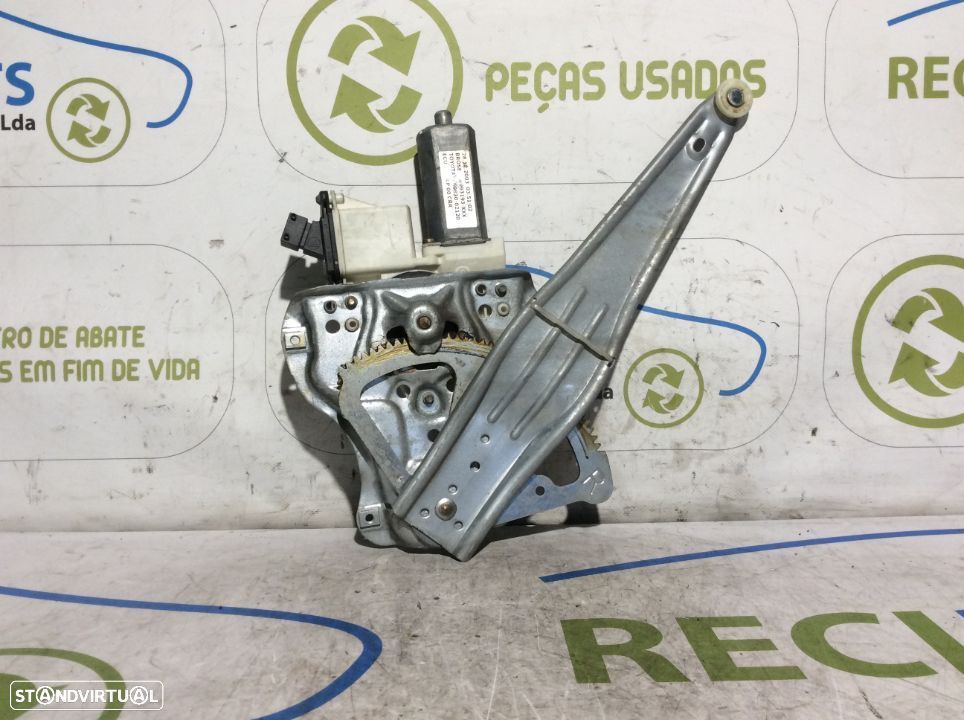 Elevadores Toyota Corolla E12 - 3