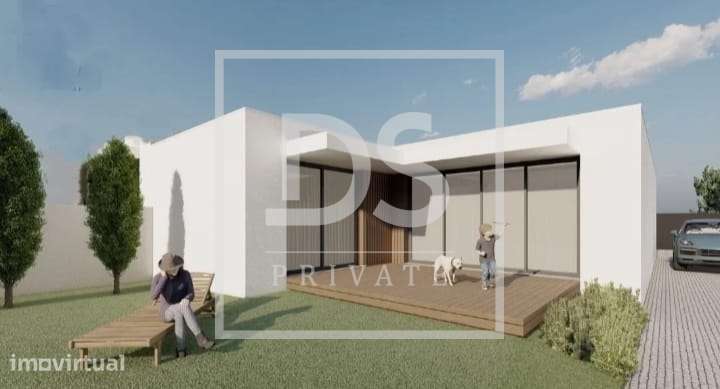 Terreno para Moradia de 4 Frentes com Jardim e Piscina em Vila Nova de - Grande imagem: 3/12