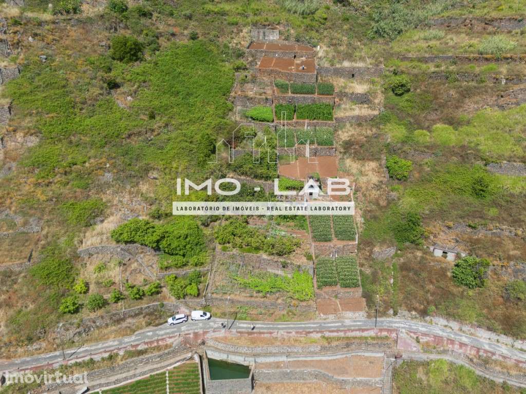 Terreno com 1501m2 - Caldeira - Câmara de Lobos - Grande imagem: 4/15