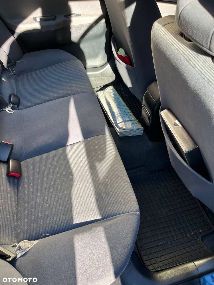 Mitsubishi Lancer 1.6 Invite - 5