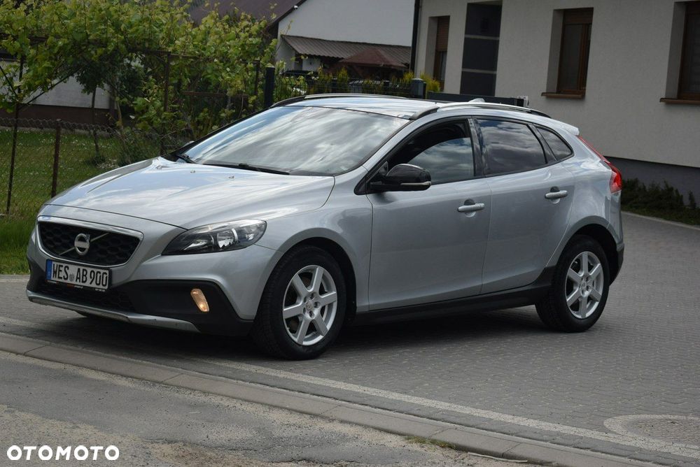 Volvo V40 Cross Country D2 Momentum - 3
